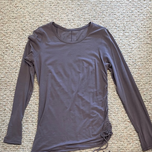 Lululemon cinch it long sleeve - Picture 6 of 6